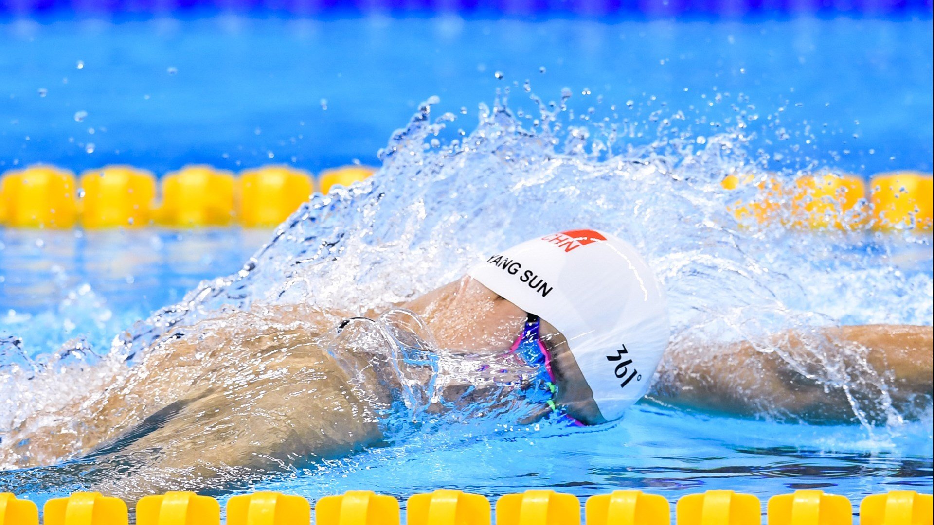 布鲁诺·卡博克洛在巴黎奥运会小组赛中砍下33分,17个篮板,43个效率值